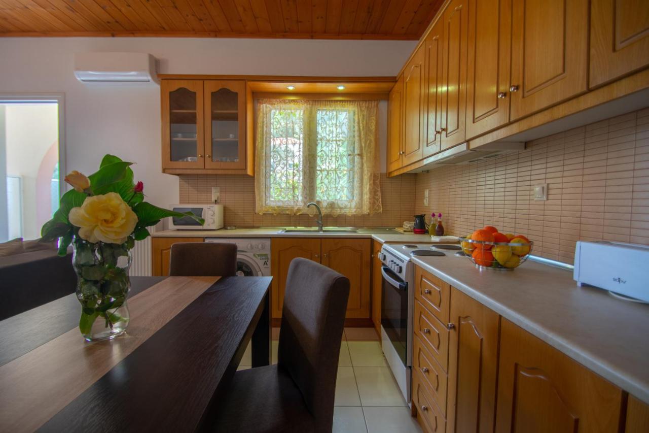 Family Private Homes & Sea View Lithakia  Екстер'єр фото